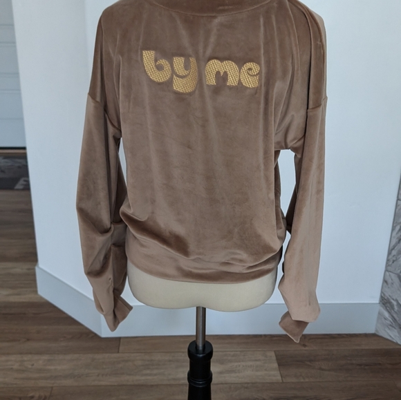 Women's top - Picture 2 of 10